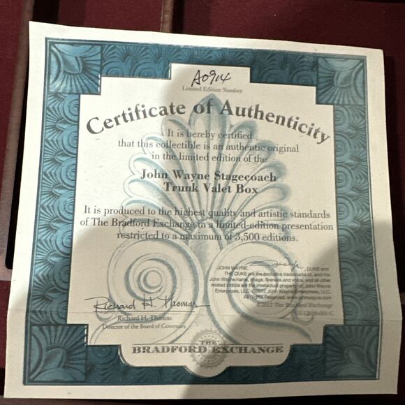 Bradford Exchange John Wayne Stagecoach Trunk Valet Box Hidden Compartment New - Picture 15 of 16